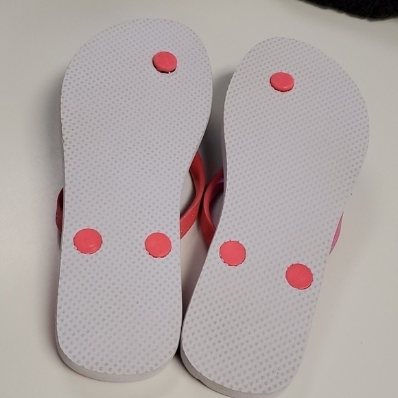 OP bight pink/yellow flip flops -  5/6 - Picture 4 of 6